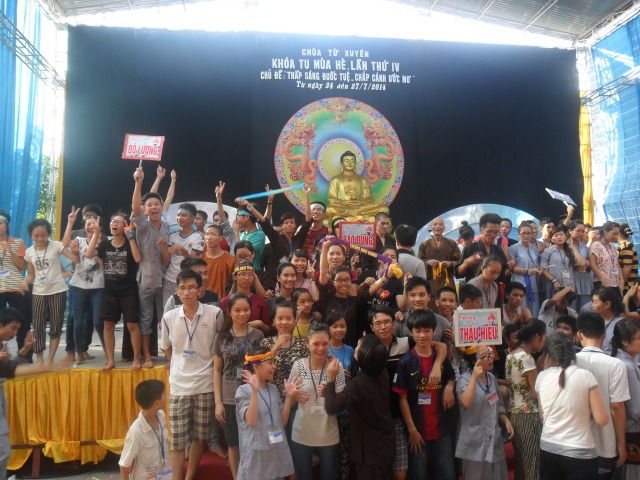 Thái Bình: Chùa Từ Xuyên tổ chức khóa tu mùa hè lần thứ tư năm 2014 LỄ QUY Y TAM BẢO (ngày thứ hai)