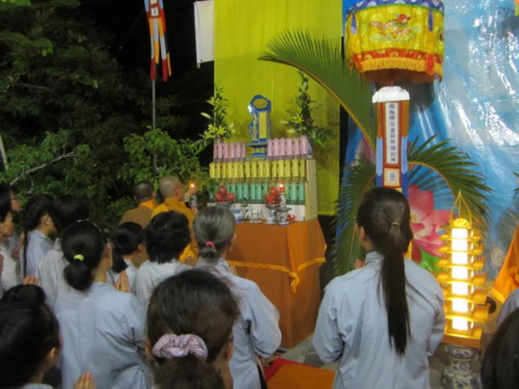 Ấn tượng đêm khai kinh Vu lan tại Tổ đình Thiên Bửu