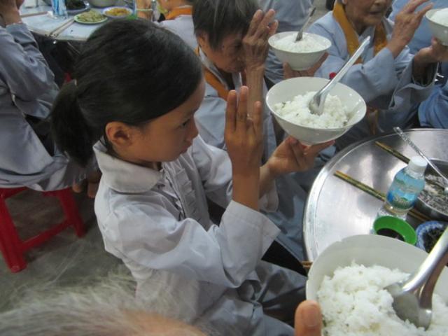 Tổ đình Thiên Bửu tổ chức Khóa tu Bát quan trai lần 6 năm 2014