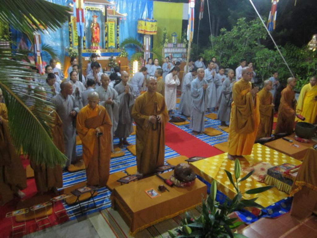 Ấn tượng đêm khai kinh Vu lan tại Tổ đình Thiên Bửu