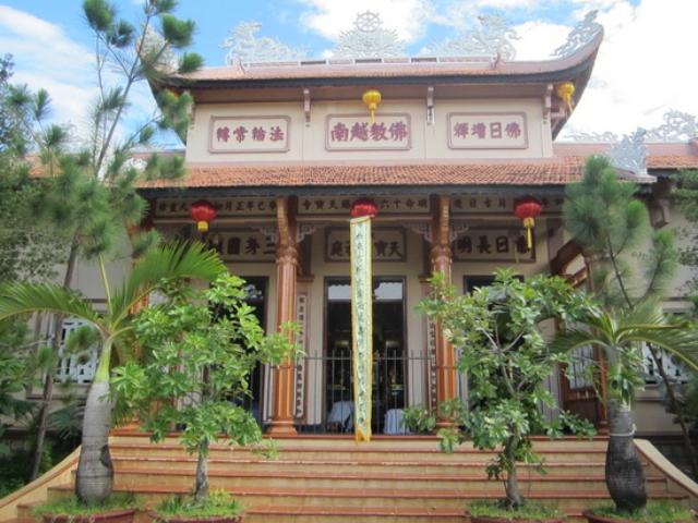 Tổ đình Thiên Bửu tổ chức Khóa tu Bát quan trai lần 6 năm 2014