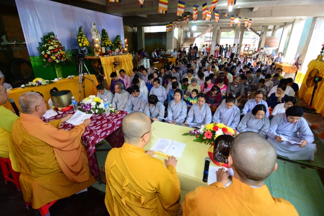 Xúc động lễ Vu Lan Báo Hiếu 2014 tại chùa Giác Ngộ