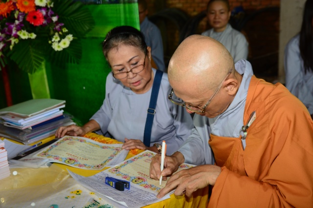 Xúc động lễ Vu Lan Báo Hiếu 2014 tại chùa Giác Ngộ