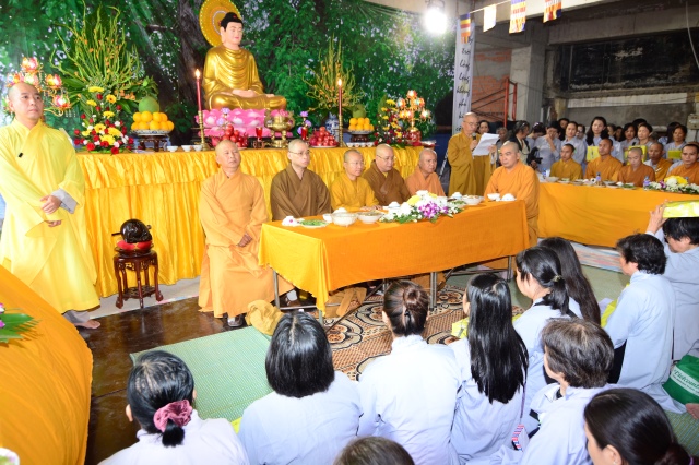 Xúc động lễ Vu Lan Báo Hiếu 2014 tại chùa Giác Ngộ