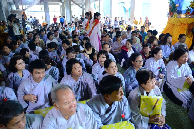 Xúc động lễ Vu Lan Báo Hiếu 2014 tại chùa Giác Ngộ