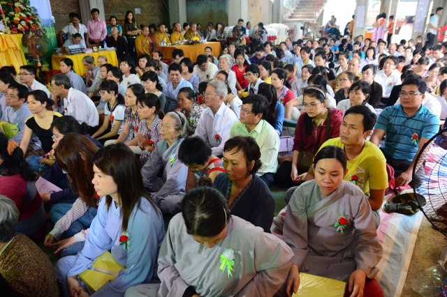 Xúc động lễ Vu Lan Báo Hiếu 2014 tại chùa Giác Ngộ