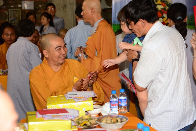 Xúc động lễ Vu Lan Báo Hiếu 2014 tại chùa Giác Ngộ