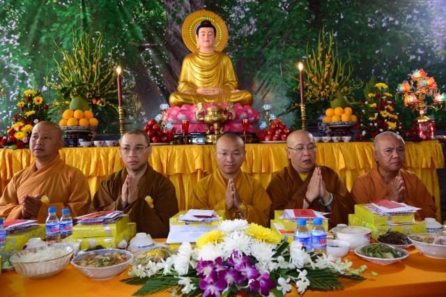 Xúc động lễ Vu Lan Báo Hiếu 2014 tại chùa Giác Ngộ
