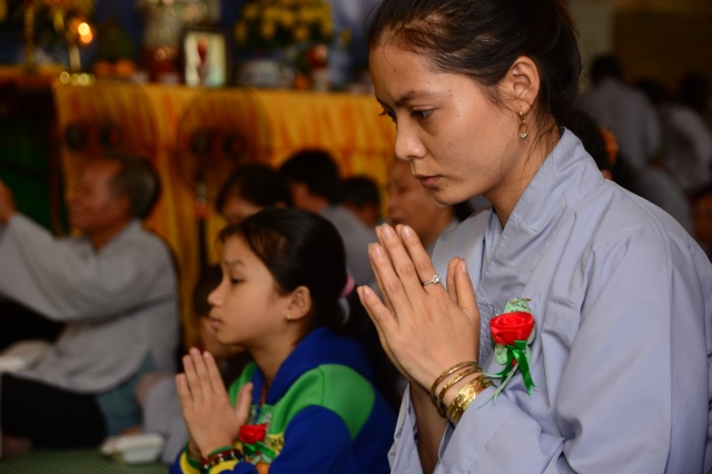 Xúc động lễ Vu Lan Báo Hiếu 2014 tại chùa Giác Ngộ