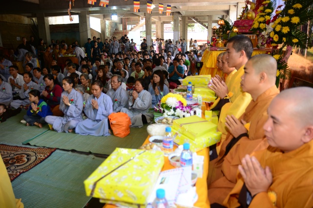 Xúc động lễ Vu Lan Báo Hiếu 2014 tại chùa Giác Ngộ