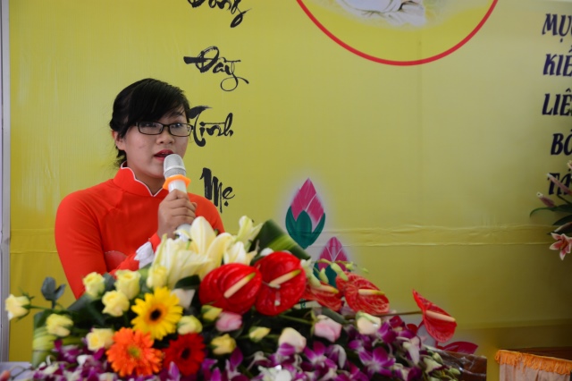 Hà Tĩnh: Hàng ngàn hoa đăng lung linh trong Đại lễ Vu Lan báo hiếu 2014 tại chùa Tượng Sơn