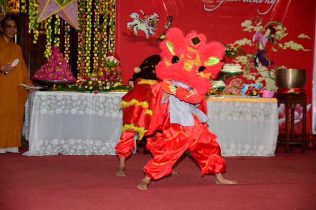Hà Tĩnh: Tưng bừng lễ hội Trung Thu chùa Tượng Sơn