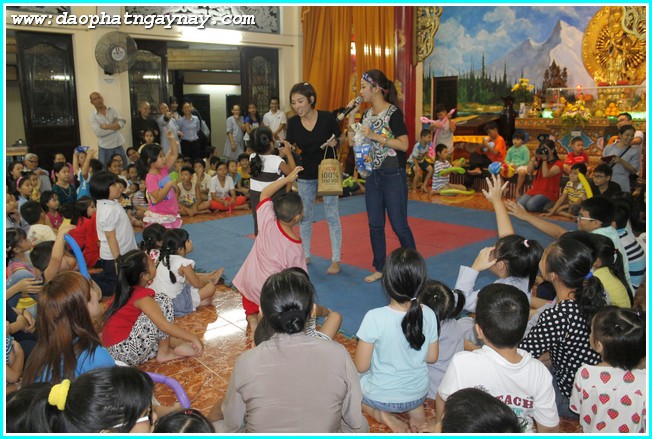 TP.HỒ CHÍ MINH:    Lung Linh Đêm Hội Trung Thu 2014