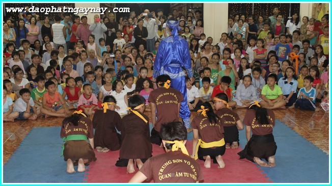 TP.HỒ CHÍ MINH:    Lung Linh Đêm Hội Trung Thu 2014