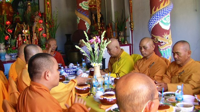Khánh Hòa: Chùa Đào Viên lễ cúng dường Trai tăng