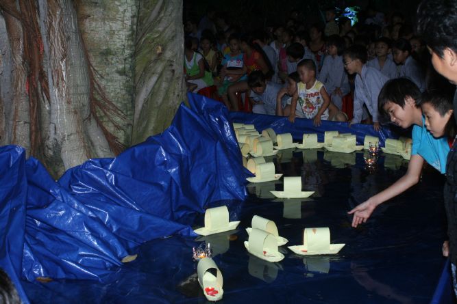 TP.HCM: Đêm hội Trăng Rằm chùa Thiên Chánh