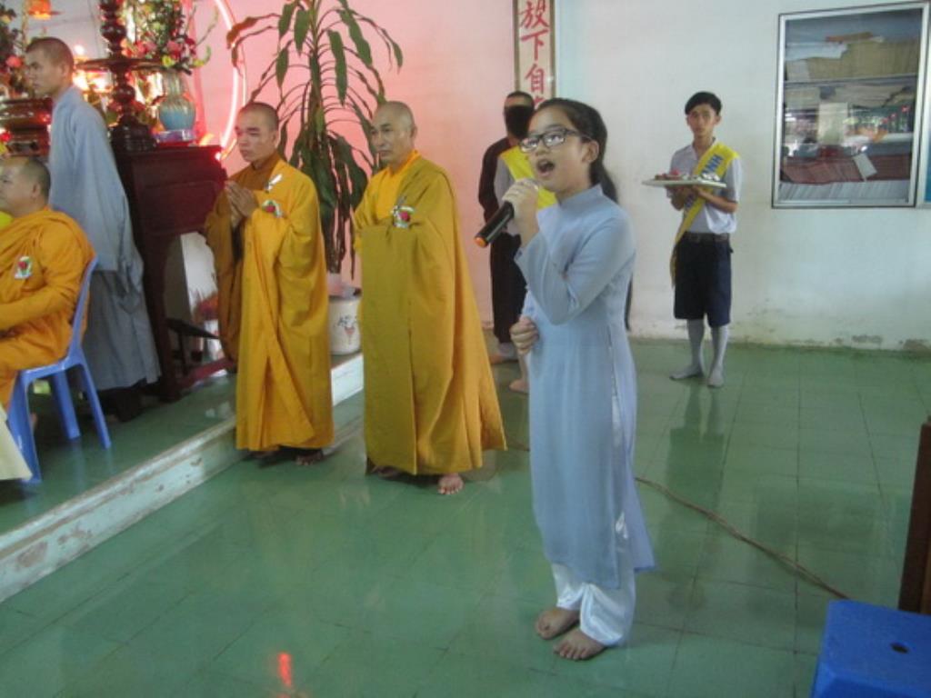 Chùa Linh Sơn Pháp Ấn cúng dường trai tăng nhân mùa Vu lan báo hiếu