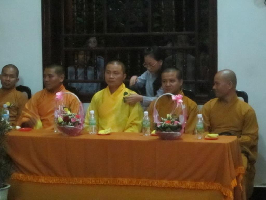 Pháp hội Vu lan-Lễ bông hồng cài áo ở tổ đình Thiên Bửu