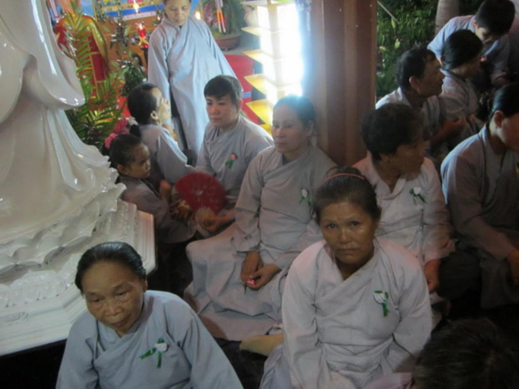Pháp hội Vu lan-Lễ bông hồng cài áo ở tổ đình Thiên Bửu