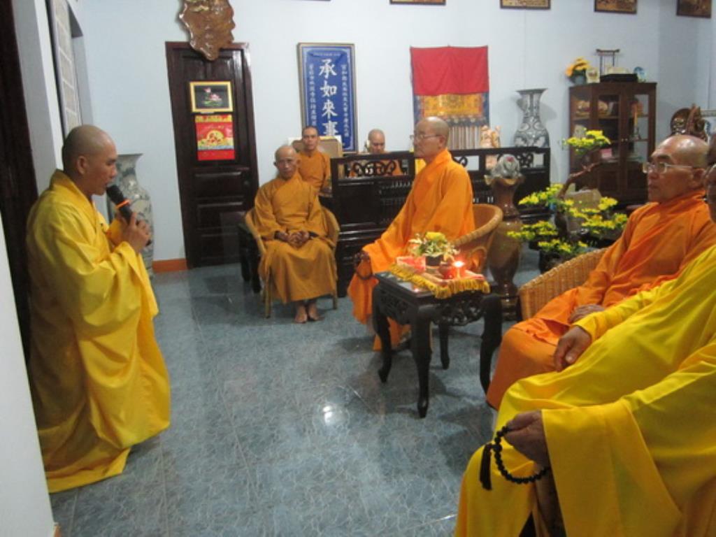 Pháp hội Vu lan-Lễ bông hồng cài áo ở tổ đình Thiên Bửu