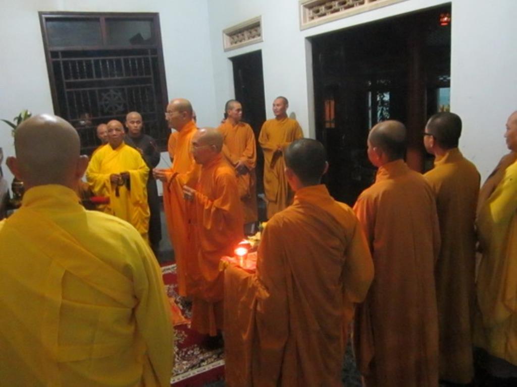 Pháp hội Vu lan-Lễ bông hồng cài áo ở tổ đình Thiên Bửu