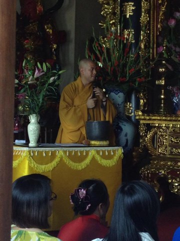 Hà Nội: Lễ hằng thuận tại chùa Tảo Sách (P.Nhật Tân, Q.Tây Hồ)