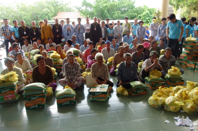 CLB Tuệ Đăng Thường Chiếu: Khóa tu Bụt ơi con đã trở về