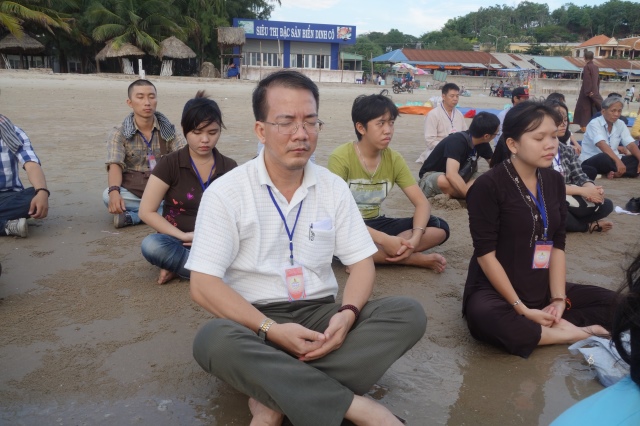 CLB Tuệ Đăng Thường Chiếu: Khóa tu Bụt ơi con đã trở về