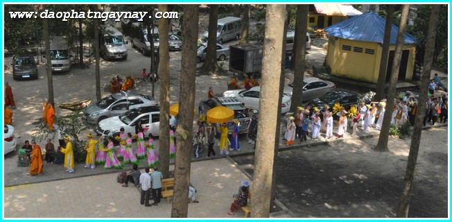 TP. HCM: Đại lễ dâng y Kathina PL 2558 tại tổ đình Bửu Quang