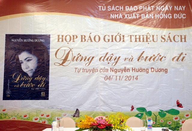 TP. HCM: Họp báo ra mắt tự truyện &quot;Đứng Dậy và Bước Đi&quot; của Nguyễn Hướng Dương