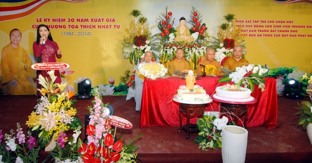Chuỗi hoạt động nhân văn trong lễ kỷ niệm 30 năm xuất gia của TT. Thích Nhật Từ