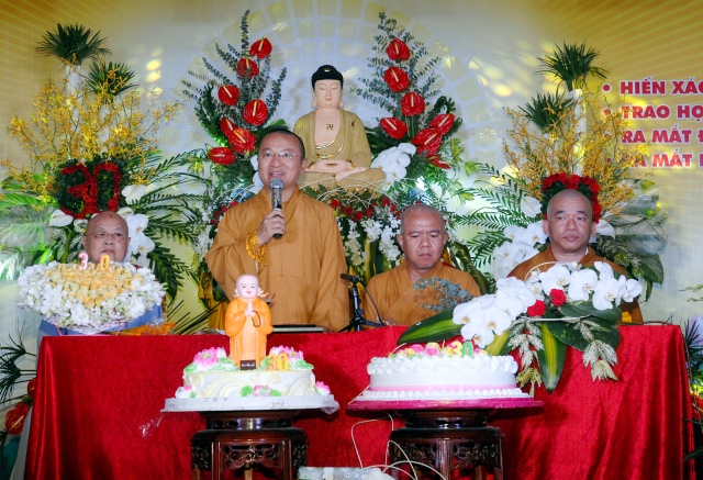 Chuỗi hoạt động nhân văn trong lễ kỷ niệm 30 năm xuất gia của TT. Thích Nhật Từ
