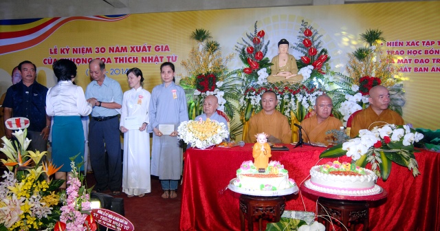 Chuỗi hoạt động nhân văn trong lễ kỷ niệm 30 năm xuất gia của TT. Thích Nhật Từ