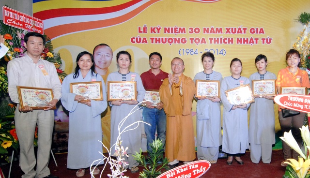 Chuỗi hoạt động nhân văn trong lễ kỷ niệm 30 năm xuất gia của TT. Thích Nhật Từ