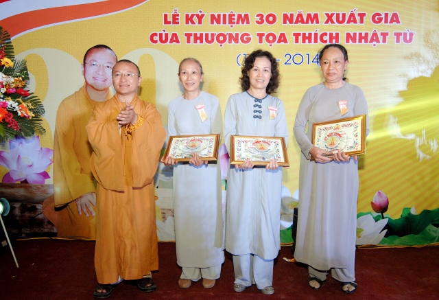 Chuỗi hoạt động nhân văn trong lễ kỷ niệm 30 năm xuất gia của TT. Thích Nhật Từ