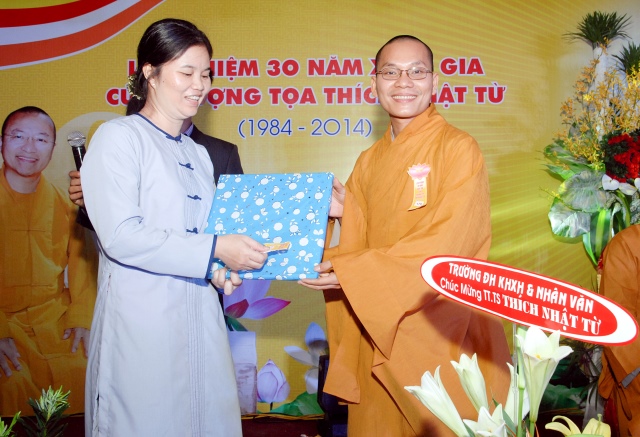 Chuỗi hoạt động nhân văn trong lễ kỷ niệm 30 năm xuất gia của TT. Thích Nhật Từ