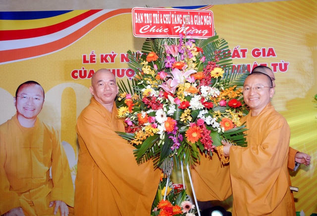 Chuỗi hoạt động nhân văn trong lễ kỷ niệm 30 năm xuất gia của TT. Thích Nhật Từ
