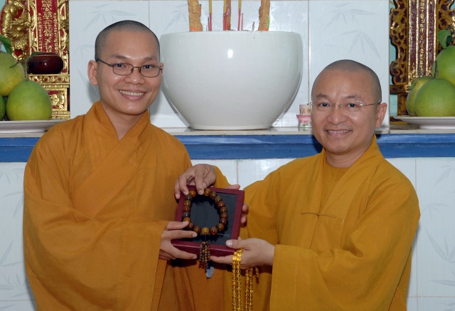Tiền Giang: TT. Thích Nhật Từ làm cố vấn tinh thần cho chùa Kim Linh I -  TT. Chợ Gạo