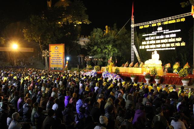 Thái Nguyên: Hồ Núi Cốc Phật Tử Quy Y Tam Bảo- Truyền Tuệ Đăng