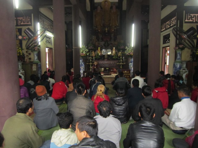 Thái Bình: Gần 200 người khuyết tật về chùa Từ Xuyên dự khóa tu