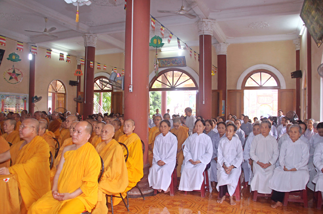 Bình Định: Tịnh Xá Ngọc Duyên G.Đ III Hệ Phái Khất Sĩ       Kỷ Niệm ngày Khánh Đản lần thứ 92 Tổ Sư Minh Đăng Quang