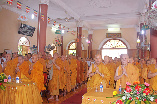 Bình Định: Tịnh Xá Ngọc Duyên G.Đ III Hệ Phái Khất Sĩ       Kỷ Niệm ngày Khánh Đản lần thứ 92 Tổ Sư Minh Đăng Quang