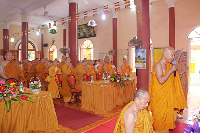 Bình Định: Tịnh Xá Ngọc Duyên G.Đ III Hệ Phái Khất Sĩ       Kỷ Niệm ngày Khánh Đản lần thứ 92 Tổ Sư Minh Đăng Quang