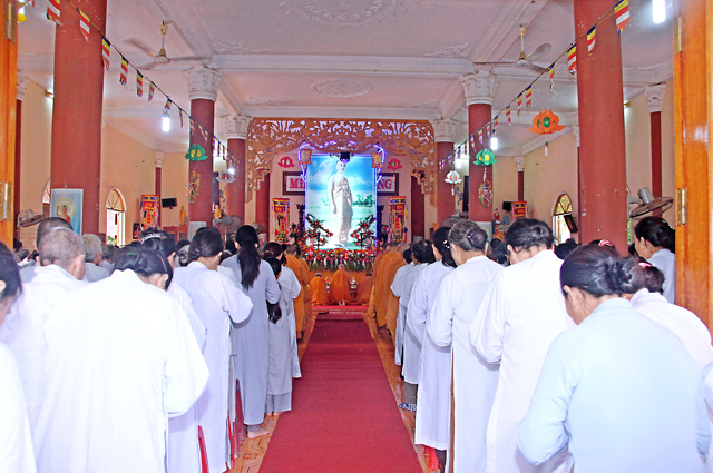 Bình Định: Tịnh Xá Ngọc Duyên G.Đ III Hệ Phái Khất Sĩ       Kỷ Niệm ngày Khánh Đản lần thứ 92 Tổ Sư Minh Đăng Quang