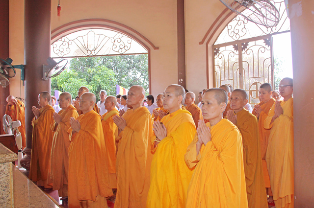 Bình Định: Tịnh Xá Ngọc Duyên G.Đ III Hệ Phái Khất Sĩ       Kỷ Niệm ngày Khánh Đản lần thứ 92 Tổ Sư Minh Đăng Quang