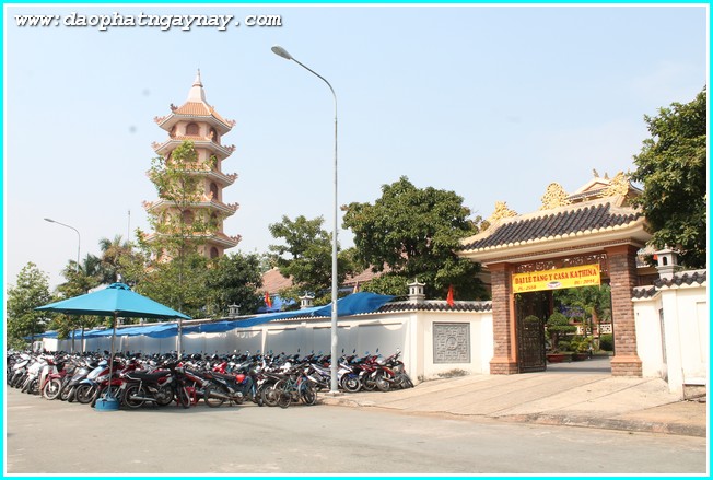 TP. HCM: Chùm ảnh lễ dâng y Kathina PL 2558 tại Xá Lợi Phật Đài