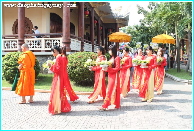 TP. HCM: Chùm ảnh lễ dâng y Kathina PL 2558 tại Xá Lợi Phật Đài