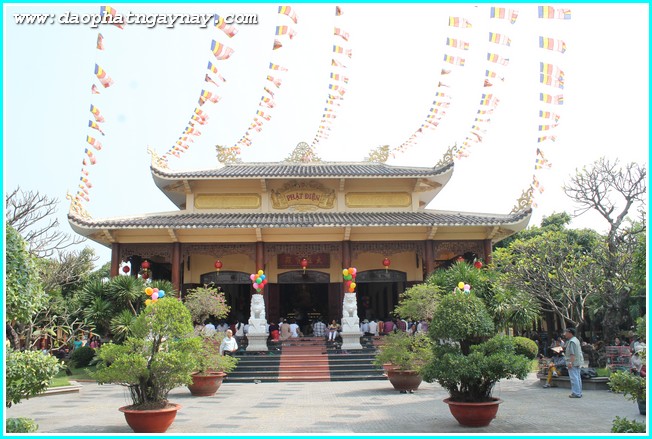 TP. HCM: Chùm ảnh lễ dâng y Kathina PL 2558 tại Xá Lợi Phật Đài