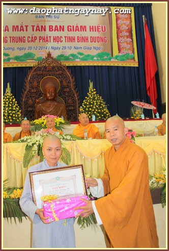 Bình Dương: Lễ Ra Mắt Tân Ban Giám Giám Hiệu Trường Trung Cấp Phật Học Tỉnh Bình Dương