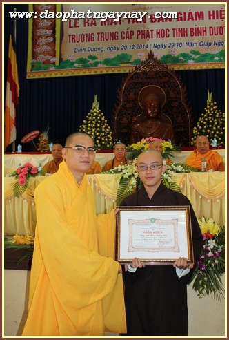 Bình Dương: Lễ Ra Mắt Tân Ban Giám Giám Hiệu Trường Trung Cấp Phật Học Tỉnh Bình Dương